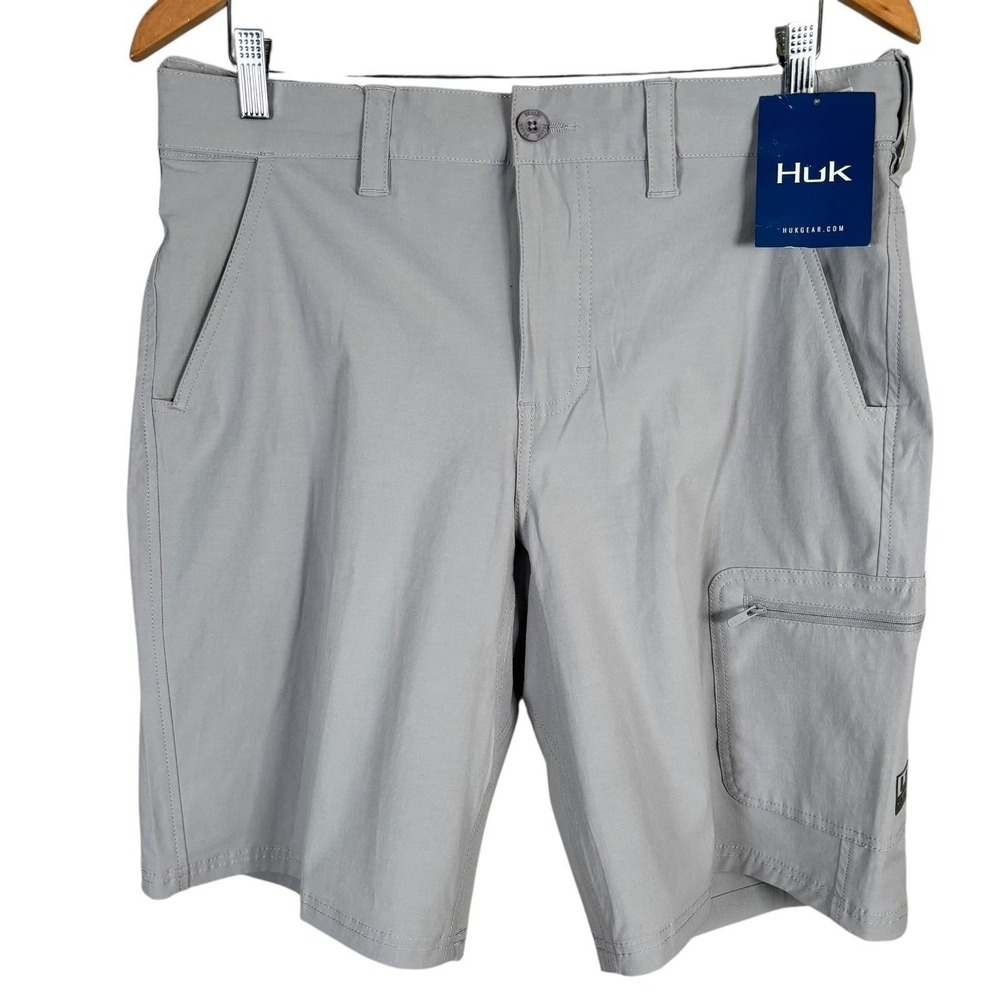 NEW Huk Next Level 10.5 Cargo Shorts Vented Stretch Mens S Overcast Gray $65